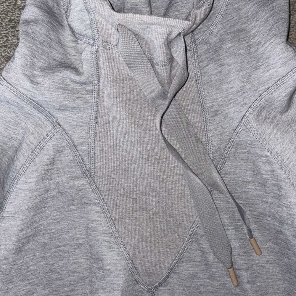 INDYGENA TIMEA HOODIE in GREY - Picture 5 of 10